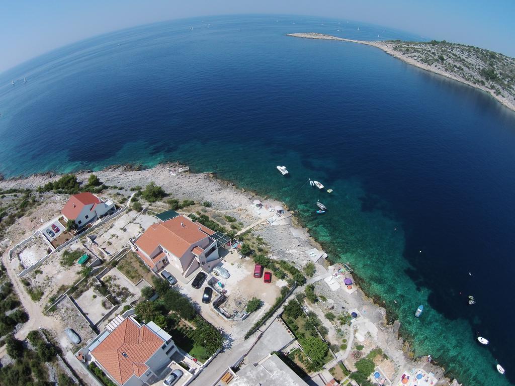 Direkt Am Meer-Apartments Puntaplanka โรกอซนิซา ภายนอก รูปภาพ