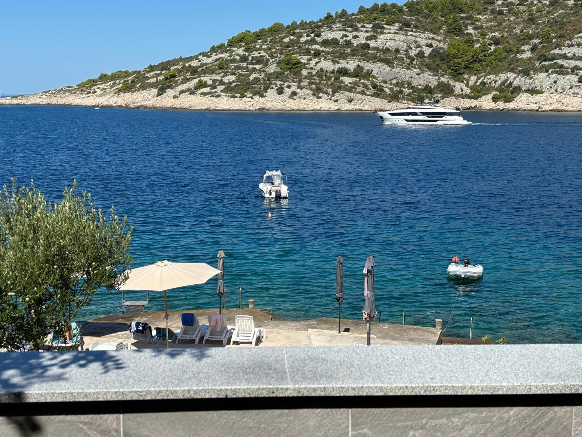 Direkt Am Meer-Apartments Puntaplanka โรกอซนิซา ภายนอก รูปภาพ