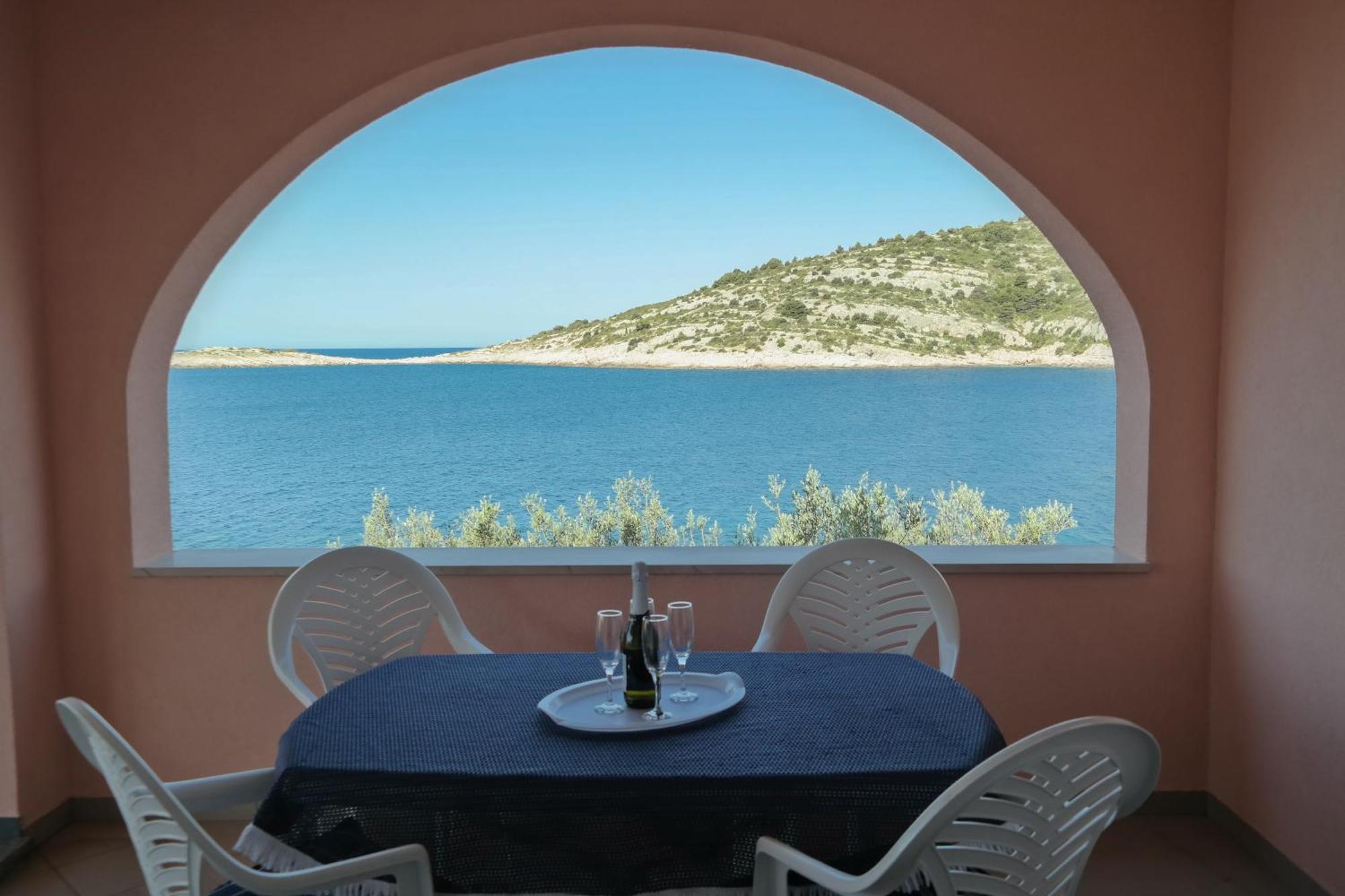 Direkt Am Meer-Apartments Puntaplanka โรกอซนิซา ภายนอก รูปภาพ