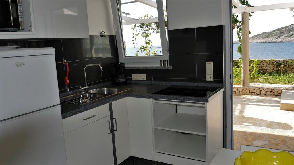 Direkt Am Meer-Apartments Puntaplanka โรกอซนิซา ภายนอก รูปภาพ