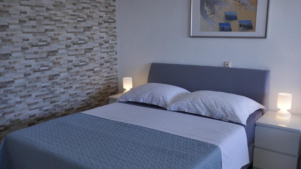 Direkt Am Meer-Apartments Puntaplanka โรกอซนิซา ภายนอก รูปภาพ